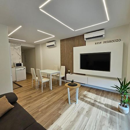 Rest Pedrouzo Apartamento Exterior foto